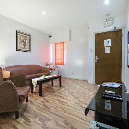 Court Meridian Hotel & Suites Olongapo Esterno foto