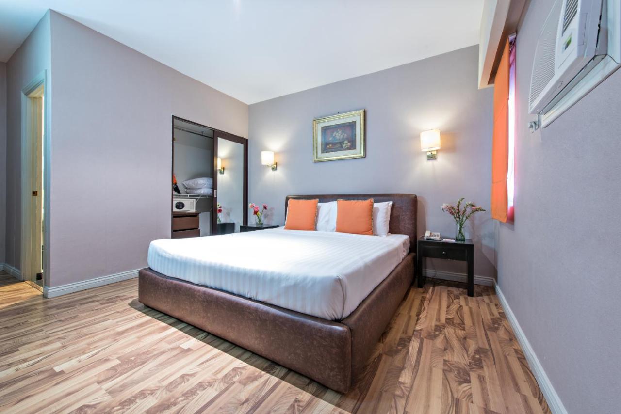 Court Meridian Hotel & Suites Olongapo Esterno foto